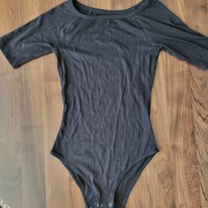 Everlane - Super Soft Crew Bodysuit